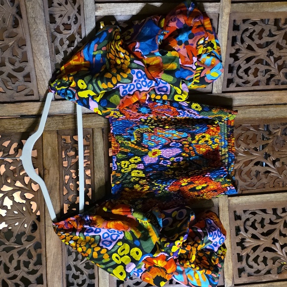 Live 4 Truth Multicolor Patterned Blouse - Picture 5 of 5